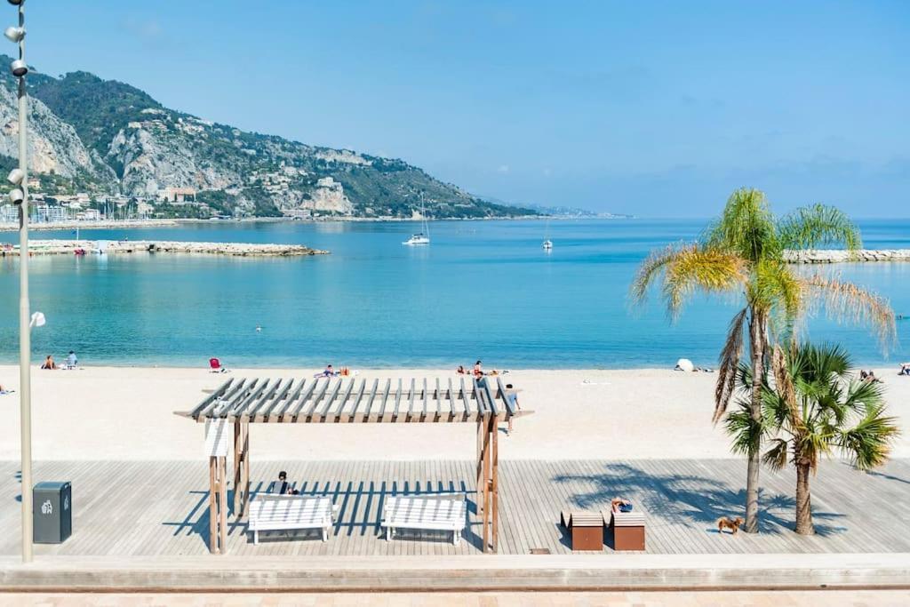 Superbe Studio Avec Terrasse En Front De Mer Menton Eksteriør bilde